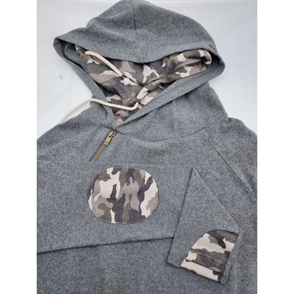 Ampersand Avenue Gray Pullover Hoodie Camo Accents Cozy‎ Comfy Medium
